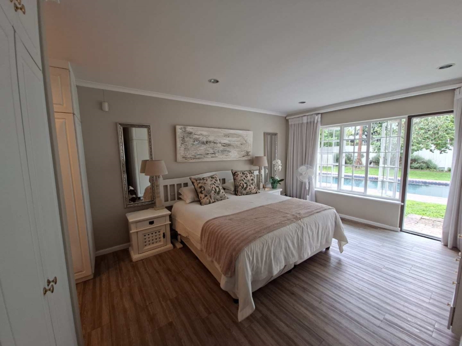 4 Bedroom Property for Sale in Constantia Western Cape